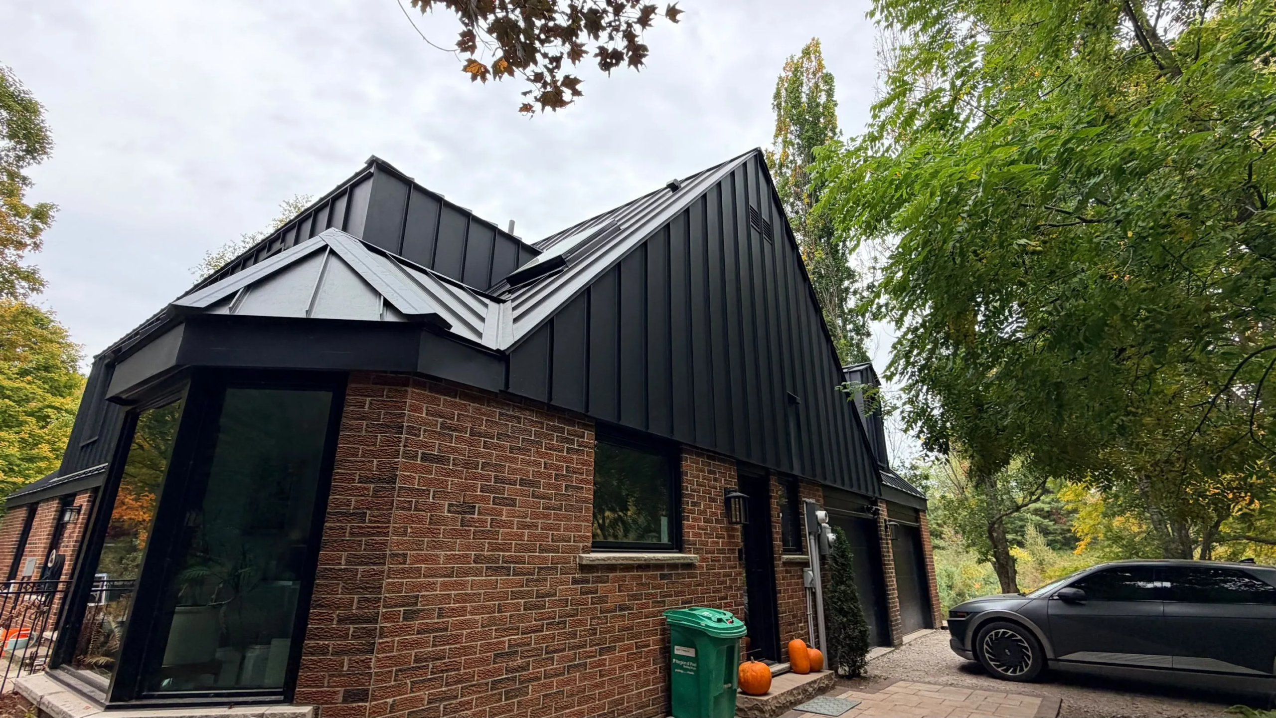 What Is the Cost of Metal Roofing Installation? A Comprehensive Pricing Analysis for Residential and Commercial Clients